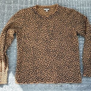 J crew 100% cashmere Leopard Print fitted crew neck Sweater Sz large mint